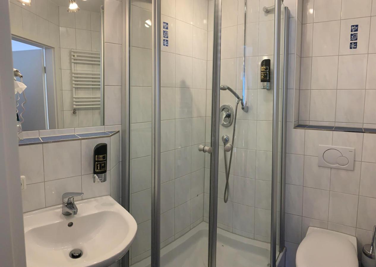 שוונגאו Hotel Pension Schwansee מראה חיצוני תמונה