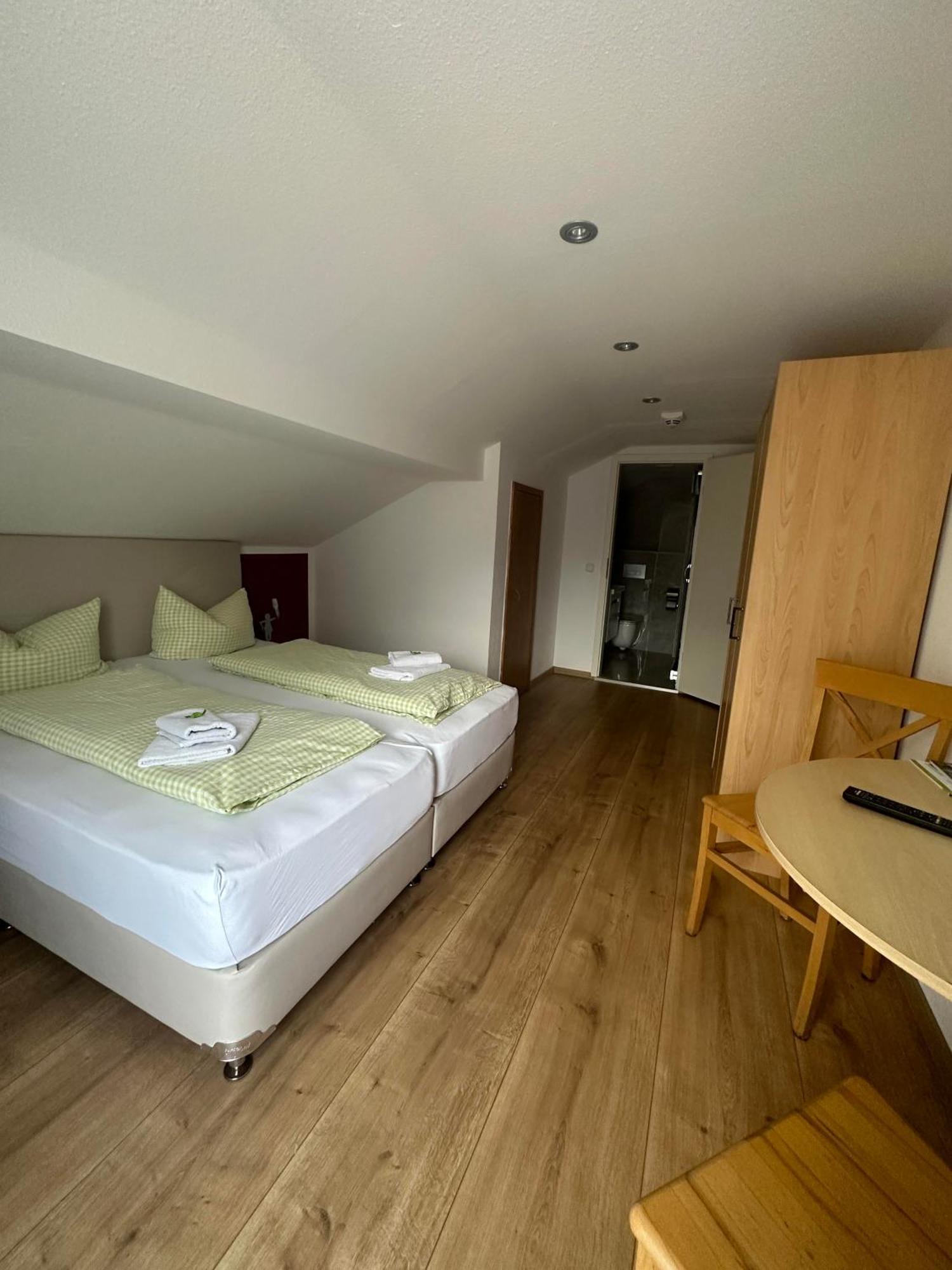 שוונגאו Hotel Pension Schwansee מראה חיצוני תמונה