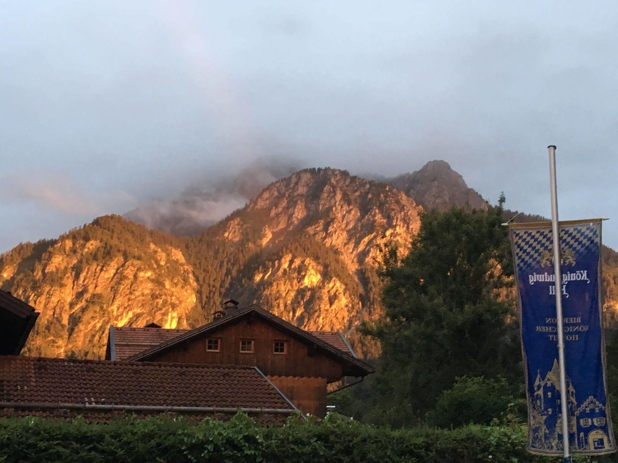 שוונגאו Hotel Pension Schwansee מראה חיצוני תמונה