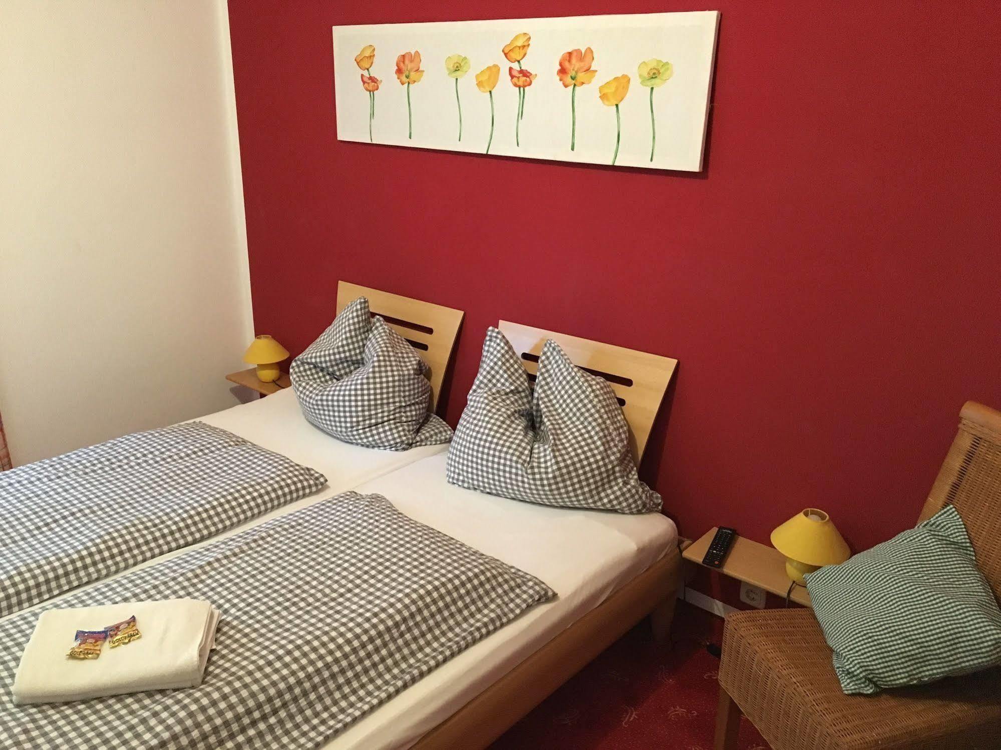 שוונגאו Hotel Pension Schwansee מראה חיצוני תמונה