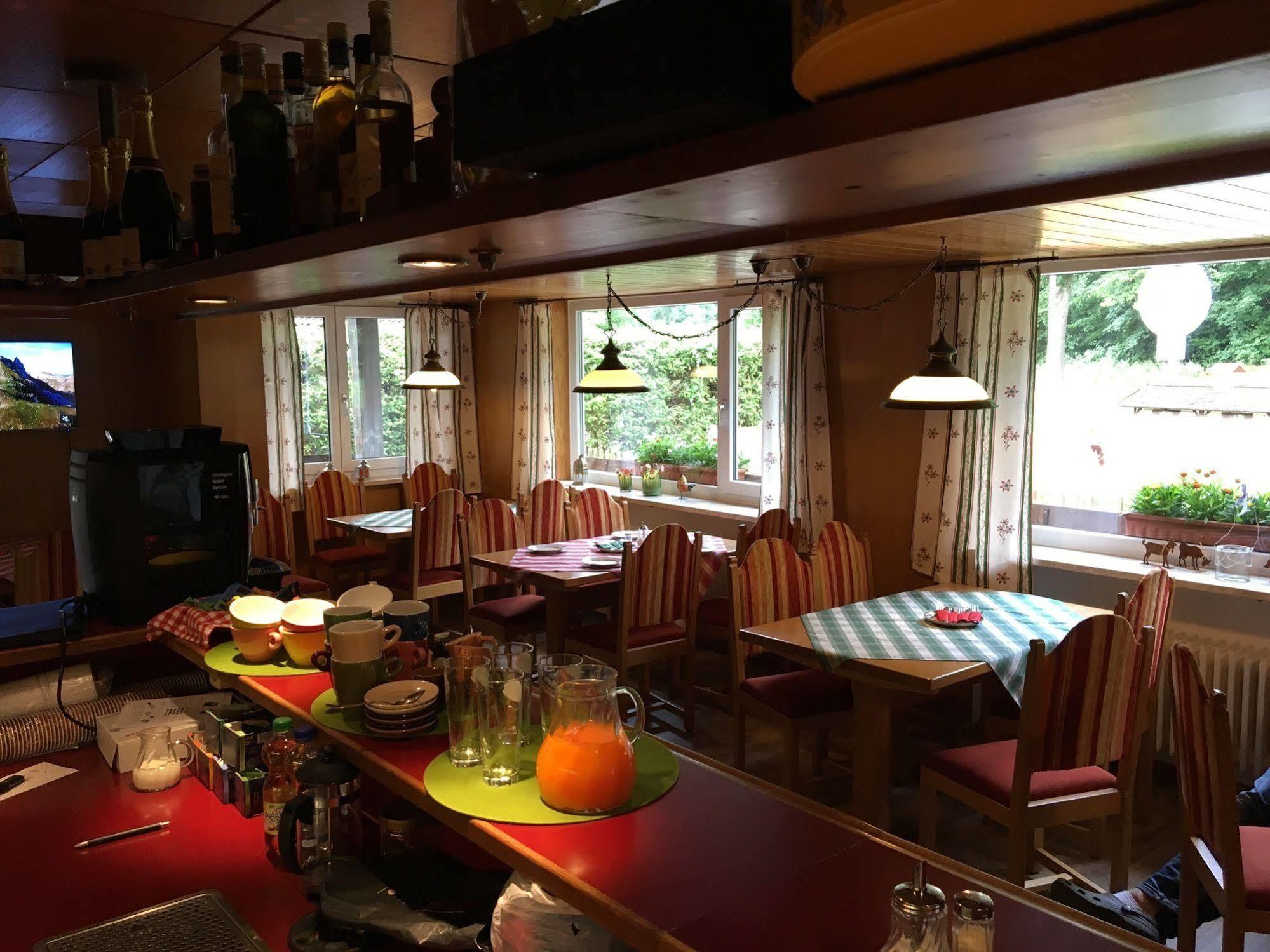 שוונגאו Hotel Pension Schwansee מראה חיצוני תמונה